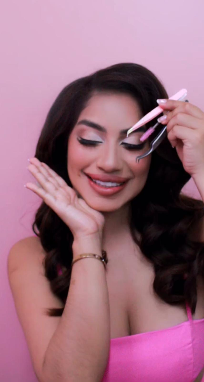 Jessica - Owner of Secret Lashes